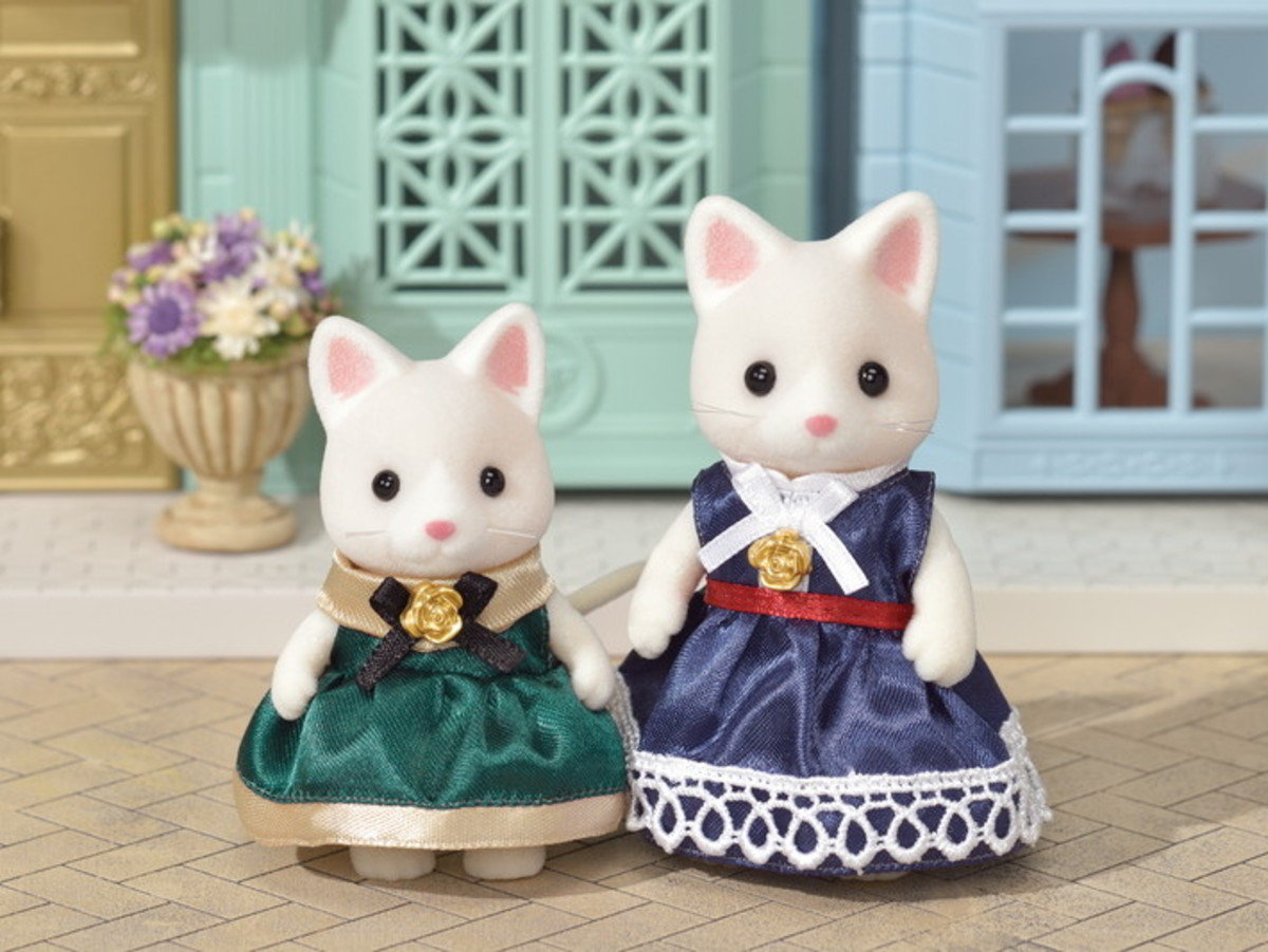 sylvanian families dress up set