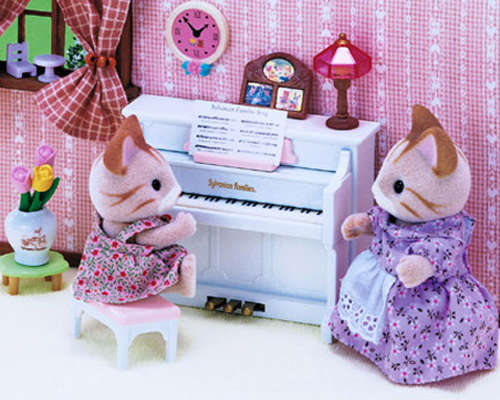 Sylvanian families piano and desk set on sale