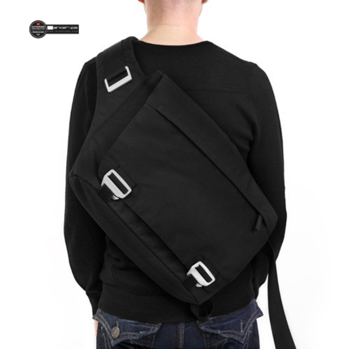 Small Messenger / 小信差袋-( 黑色) 