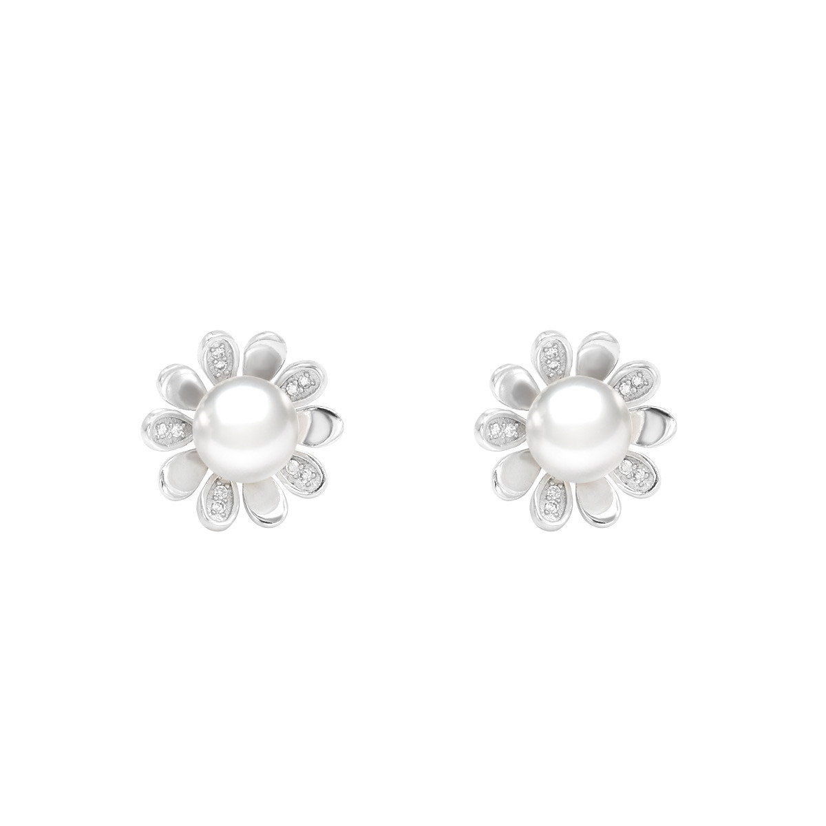 Daisy-Cultured Fresh water Pearl with 926 silver mounted with cz Earring
