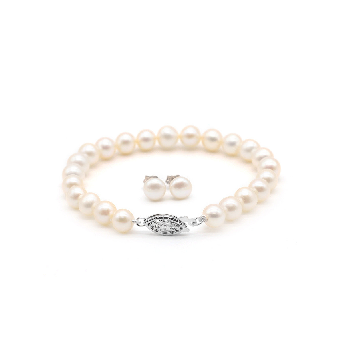 Cultured fresh water pearl with sterling silver bracelet & earring premium gift set