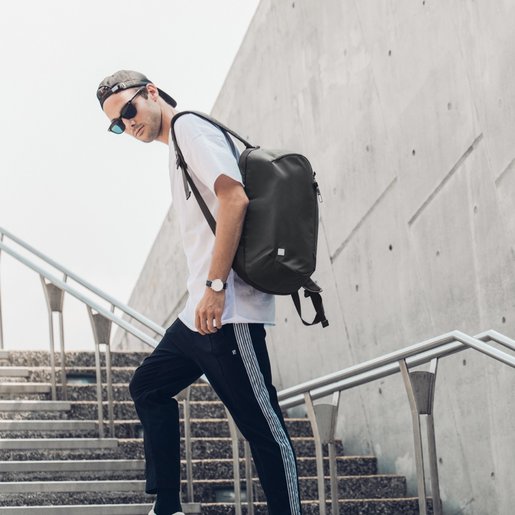 moshi hexa lightweight backpack